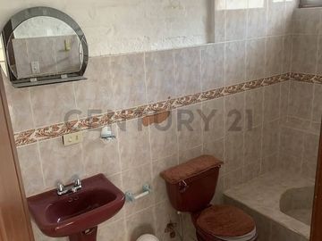Vendo quinta Guayllabamba urb privada
