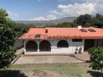 Vendo quinta Guayllabamba urb privada