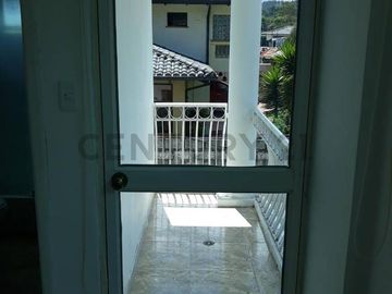Casa en venta Urbanizacion los Chillos