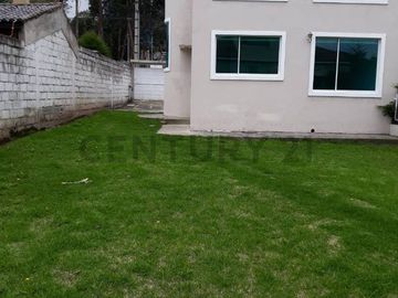 Casa en venta Urbanizacion los Chillos