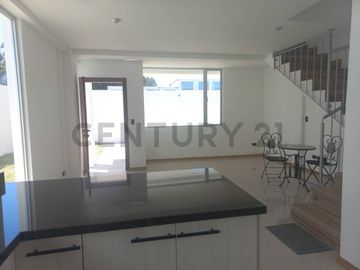 Casa Nueva en Venta en Inchalillo – Valle de los Chillos