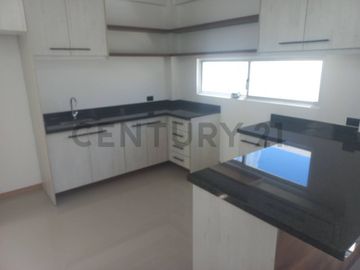 Casa Nueva en Venta en Inchalillo – Valle de los Chillos