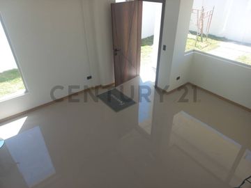 Casa Nueva en Venta en Inchalillo – Valle de los Chillos