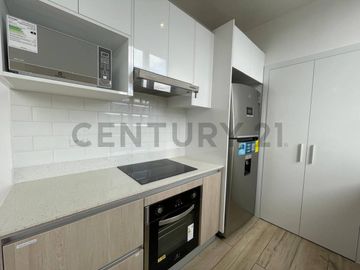 En Venta Suite Amoblada para inversión Quito 6 de Diciembre-Gaspar de Villaroel