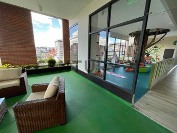 En Venta Suite Amoblada para inversión Quito 6 de Diciembre-Gaspar de Villaroel