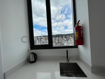 En Venta Suite Amoblada para inversión Quito 6 de Diciembre-Gaspar de Villaroel