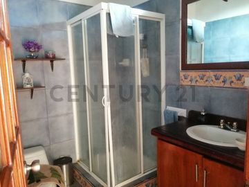 Venta casa Tumbaco, sector Collaqui
