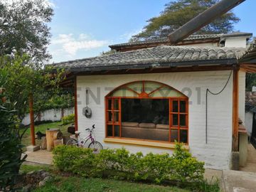 Venta casa Tumbaco, sector Collaqui