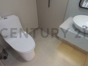 VENTA CASA TUMBACO