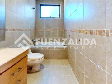 Casa en Venta en La Goleta 840
