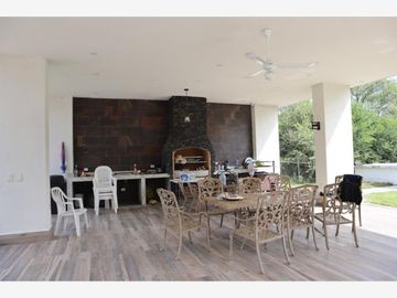 Quinta en Venta en Montemorelos Centro