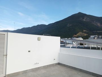 Casa en Venta en Laderas Abedul