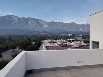 Casa en Venta en Laderas Abedul