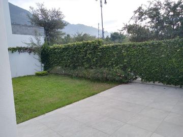 Casa en Venta en Laderas Abedul