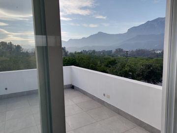 Casa en Venta en Laderas Abedul