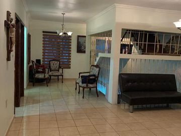 VENTA CASA RESIDENCIAL ROBLE SAN NICOLAS DE LOS GARZA  NL
