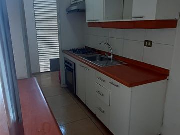 VENTA  AMPLIO DEPARTAMENTO 3 DORMITORIOS 1 BAÑO