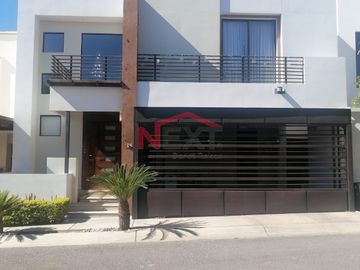 CASA EN VENTA EN FIRENZE RESIDENCIAL