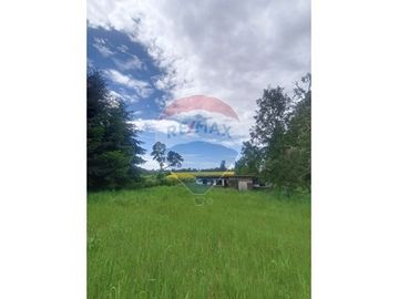 SE VENDE PARCELA CERCA DEL AEROPUERTO