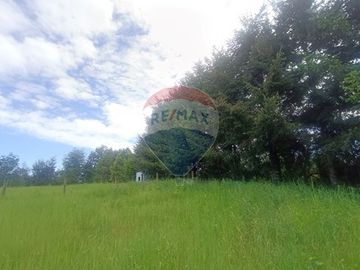 SE VENDE PARCELA CERCA DEL AEROPUERTO