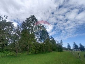 SE VENDE PARCELA CERCA DEL AEROPUERTO