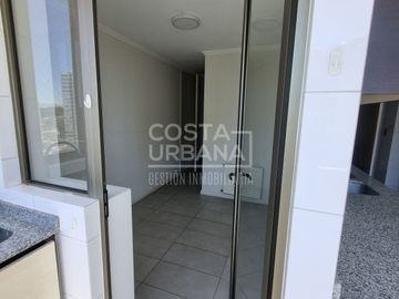 Iluminado departamento en Bosques de Montemar