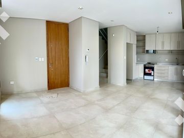 En venta, duplex de 2 dormitorios a Estrenar, Altos de Alberdi III, Plottier