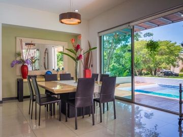 Hermosa Casa con Alberca en Residencial las Parotas, Colima