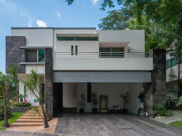 Hermosa Casa con Alberca en Residencial las Parotas, Colima