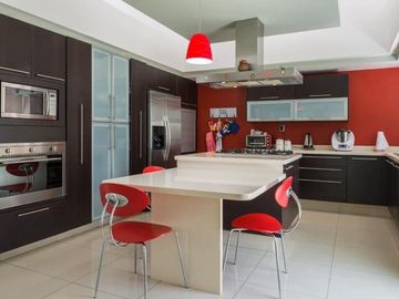 Hermosa Casa con Alberca en Residencial las Parotas, Colima
