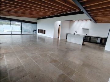 Casa en venta dentro de residencial en Avándaro Valle de Bravo