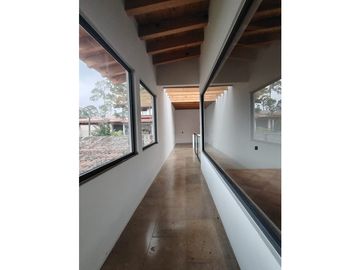 Casa en venta dentro de residencial en Avándaro Valle de Bravo
