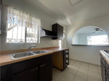 Casa con Recámara en planta baja. Colonia Villahermosa Juárez Chih.
