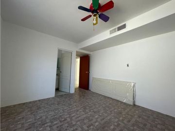 Casa con Recámara en planta baja. Colonia Villahermosa Juárez Chih.