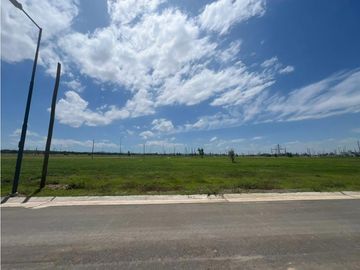 VENTA LOTE EN DOCTA PARQUE-APTO DUPLEX-COMERCIO-HOUSING