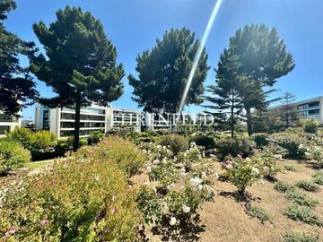 Bosques de Montemar, Concón. Departamento en exclusivo Condominio.