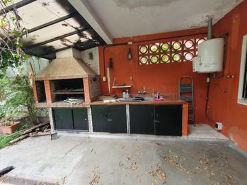 CASA PH FRENTE 3 AMB CON GARAGE Y FONDO MARTIN CORONADO