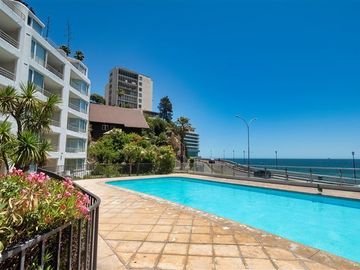 Departamento en Venta en Primera línea frente al mar, vistas despejadas. Sector Hotel Sheraton