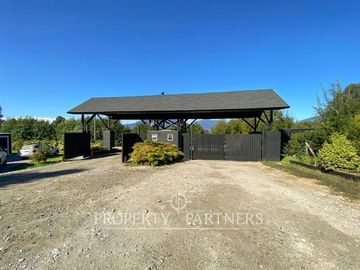 Excepcional Lote de frente al lago en una península