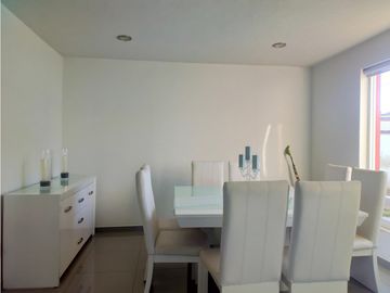 Casa Sola en Venta en Cacalomacán