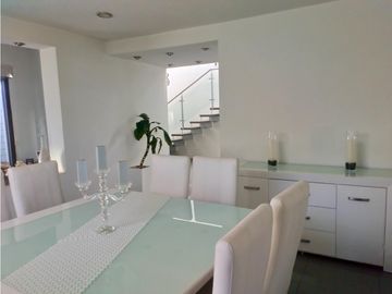 Casa Sola en Venta en Cacalomacán