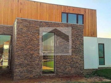 HERMOSA Y AMPLIA CASA ESTILO MEDITERRANEA