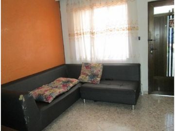 VENTA DE CASA EN ENVIGADO ALTO DE LAS FLORES