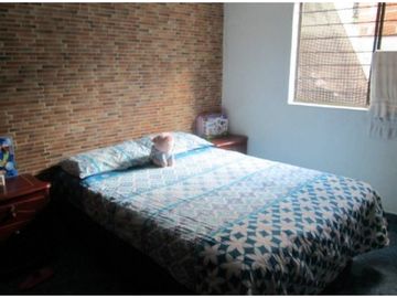 VENTA DE CASA EN ENVIGADO ALTO DE LAS FLORES
