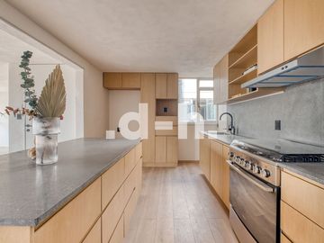 Venta departamento  remodelado en centro de la Condesa