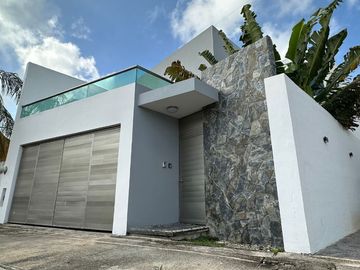 Casa en Venta en Paraíso Maya zona Altabrisa en Mérida Yucatán.