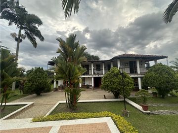 Se Vende Chalet Condominio Campestre Vía Al Eden Armenia