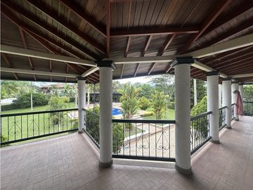 Se Vende Chalet Condominio Campestre Vía Al Eden Armenia