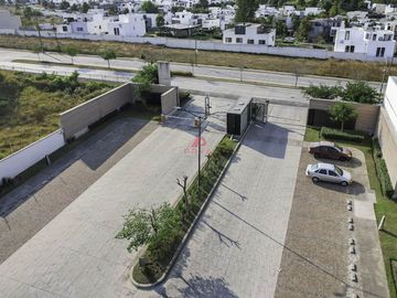 Casa  en venta en coto Abeto , Parques Vallarta , Zapopan  ,Jal