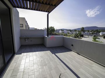 Casa  en venta en coto Abeto , Parques Vallarta , Zapopan  ,Jal
